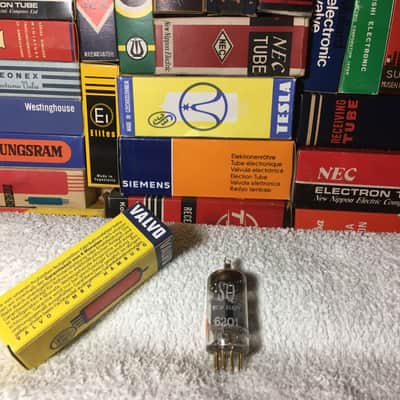 1 x Rare NOS Valvo Hamburg Germany 6201 Gold Pin ~ SQ Miniwatt Authentic 1964 Production ~ HolyGrail 12AT7 ECC81 ~ Musical Dynamic Warm Vintage Holographic Transparency ~ E81CC 12AT7WA image 3