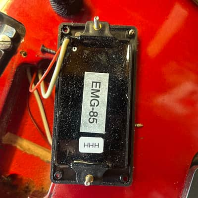 Kramer  Focus 6000 1985 - BODY AND PARTS ONLY Cherry red image 4