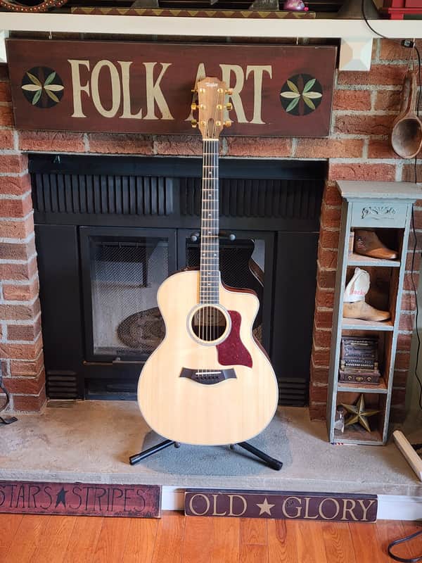 Taylor 214ce DLX 2014 - Present - Natural image 1