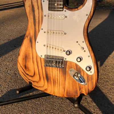 Custom Strat-style 2022 Natural image 2