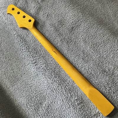 Yellow 4 String Jazz Bass Style Maple Neck, Rosewood 20 Frets Fingerboard image 5