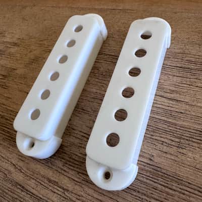 Jaguar Pickup Covers - White image 2