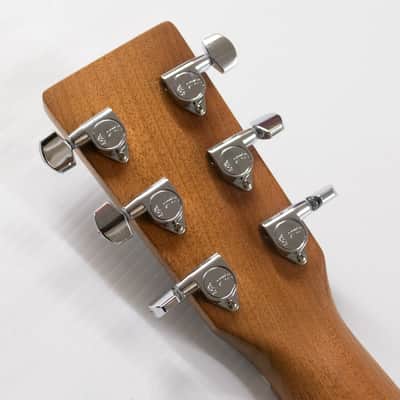 Martin 00-X2E Acoustic-electric Guitar - Natural image 11