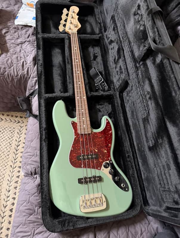 G&L JB 2025 - USA- Matcha green image 1