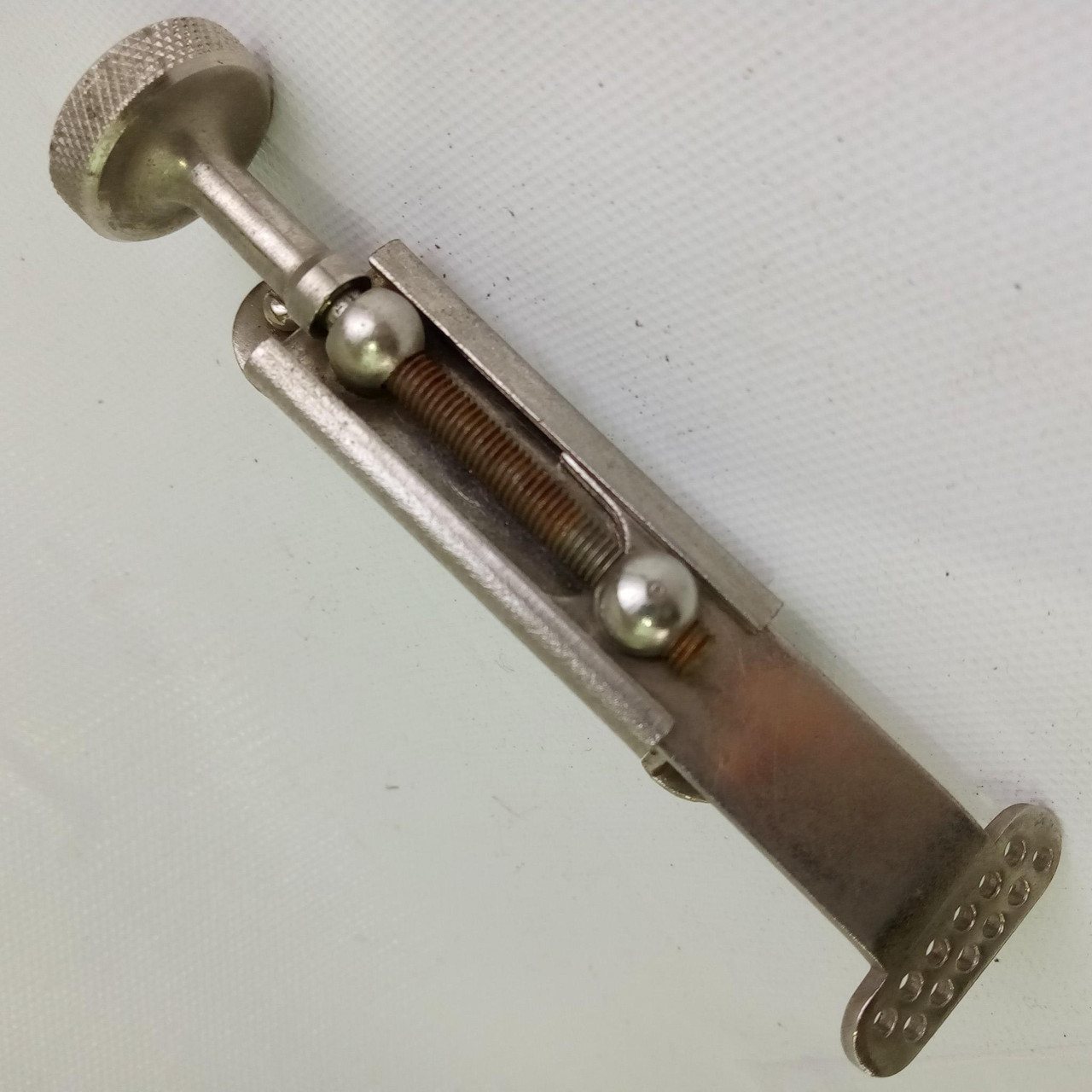 Leedy & Ludwig Snare Drum Strainer Nickel 2 1/2"Marching Parade USA Vintage 40s — main photograph