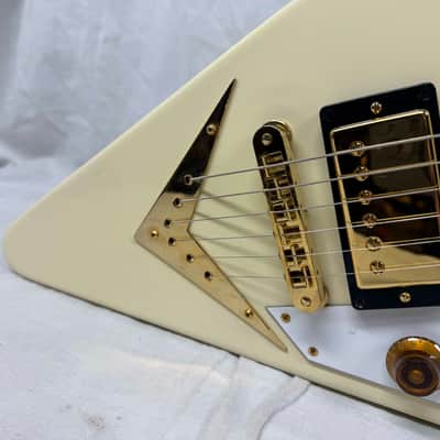 Gibson DSRVCWGH1 Limited Edition Reverse Flying V Guitar with Case 2007 - Alpine White image 6