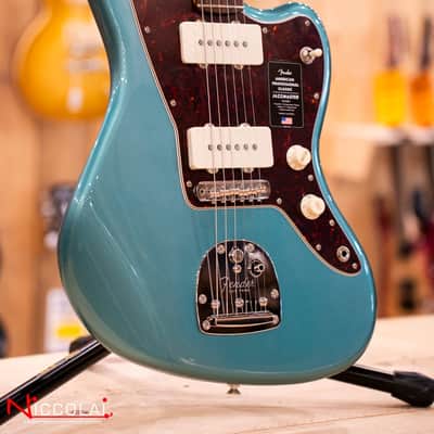 Immagine Fender American Professional Classic Jazzmaster, Rosewood Fingerboard, Faded Sherwood Green Metallic - 3