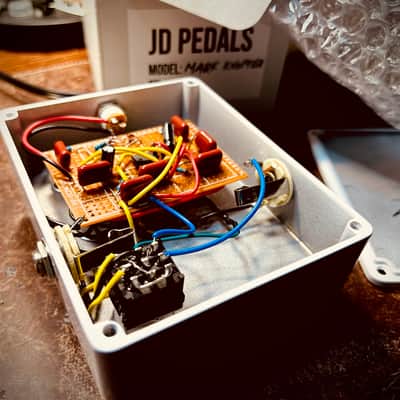 Handmade Guitar Pedal Clone with Mark Knopfler Artwork image 9