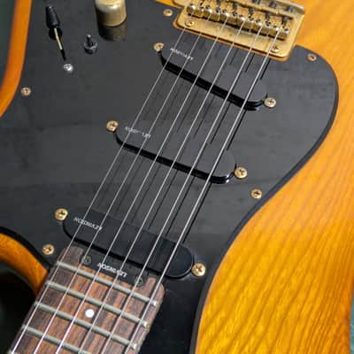 Levinson Blade R-2 Strat 90's Burst Bild 14