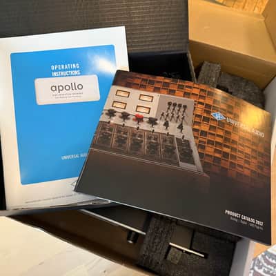 Universal Audio Apollo 8 QUAD Thunderbolt 2 Audio Interface 2010s - Black image 2