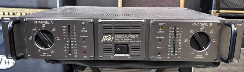 Peavey DECA/424 Power Amplifier 1980s - Black image 1