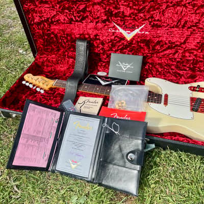 2018 NAMM Show Fender Custom Shop Limited Edition Super Custom Deluxe Twisted Telecaster Ivory White Sparkle image 21