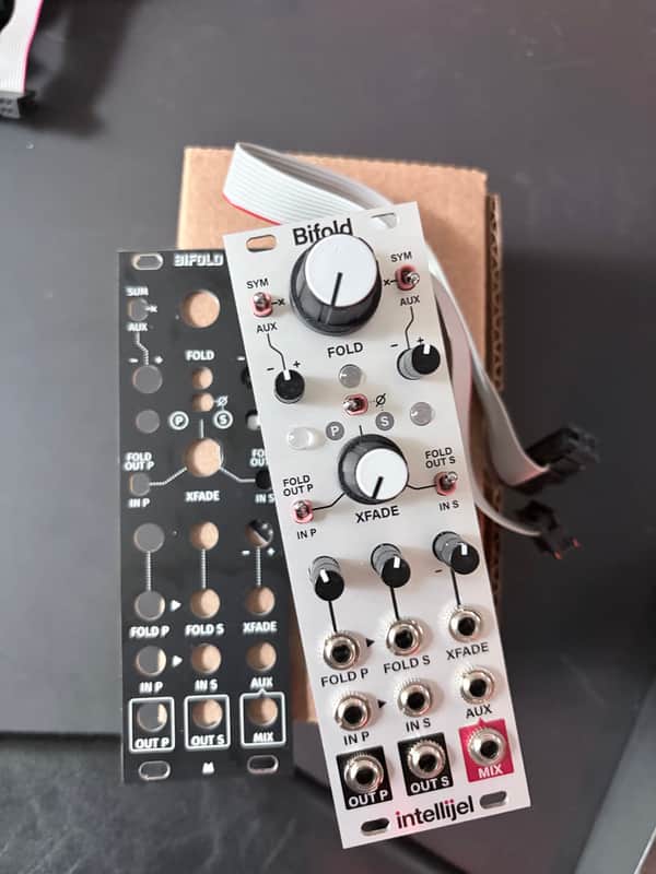 Intellijel Bifold Dual Channel Wavefolder Eurorack Synth Module 2020 - Present - White