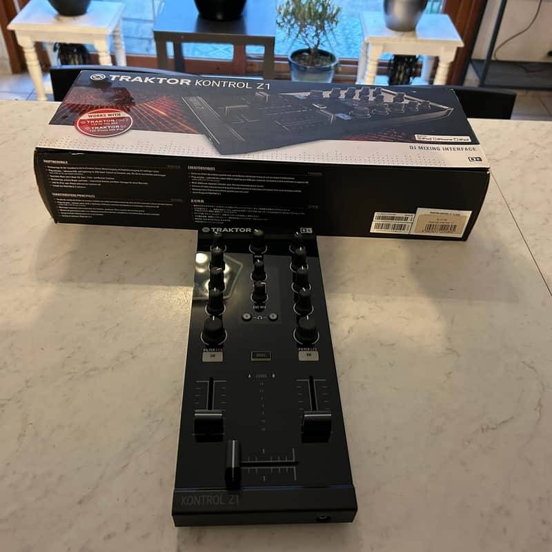 2010s Native Instruments Traktor Kontrol Z1 Black