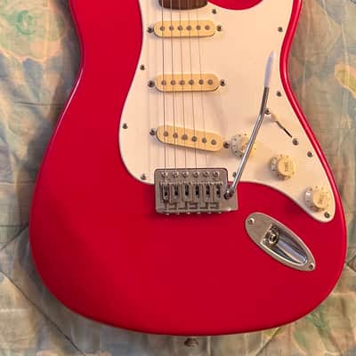 Fender Squier Strat 2000's image 1