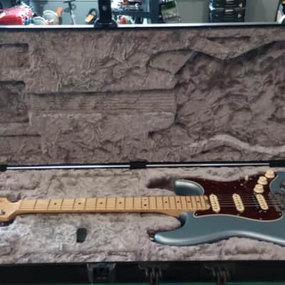 Fender American Elite Stratocaster HSS Shawbucker with Maple Fretboard 2019 - Satin Ice Blue Metallic image 9
