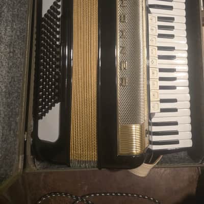Hohner Lucia IVP Accordion 96 Bass made in Germany, Original Quality Piano Accordion, Keyboard Accordian Black Gold image 2