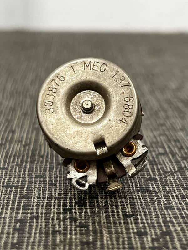 CTS 1 Meg Potentiometer 1968 solid shaft crater dish back image 1