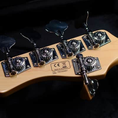 Sire Marcus Miller V7 5-String with Maple Fretboard 2017 - 2019 - Natural image 9