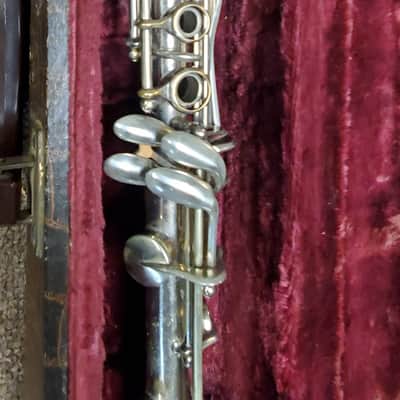 AT Metal Clarinet in Bb new leather pads 1930's ? 1940's - Nickel chrome VIDEO image 14
