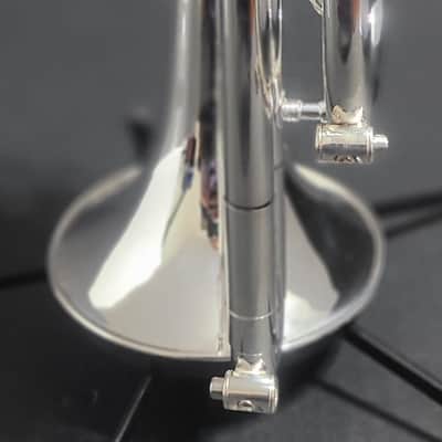 Getzen Capri Series Cornet Shepherd's Crook ,2 Mouthpieces & Hardcase . 1992 - Silver plated image 10