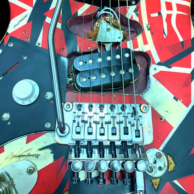 EVH frankenstrat Lefty franky type 2018-2023 - Black & Red, White image 2