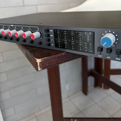 Solid State Logic SSL18 USB Audio Interface 2025 - Present - Black image 3