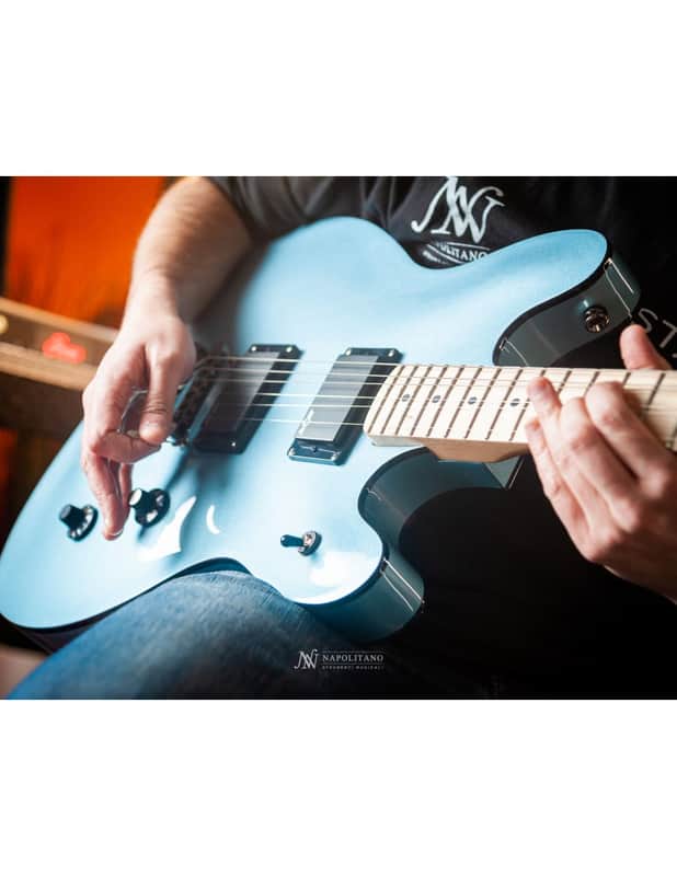 Squier Contemporary Active Starcaster 2022 - Ice Blue Metallic image 1