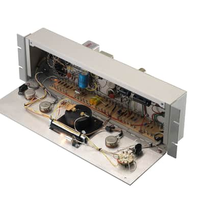 Universal Audio LA2A Classic Leveling Amplifier image 3