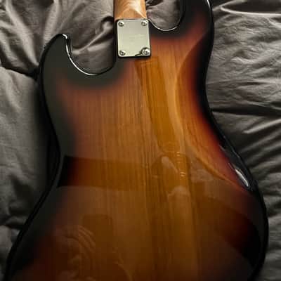 Jet JJB-300 SB Electric Bass Guitar Sunburst image 14