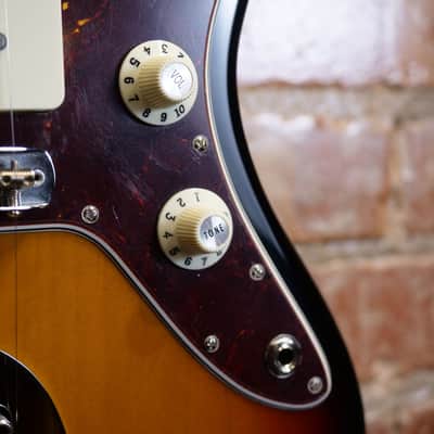 Fender American Vintage II 1966 Jazzmaster - 3-Colour Sunburst image 9