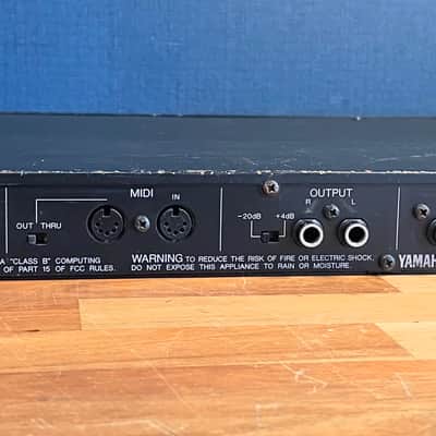 Yamaha SPX900 Professional Multi-Effect Processor - Black image 5