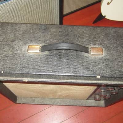 ~1965 Silvertone  1482 Combo Amp Grey image 4