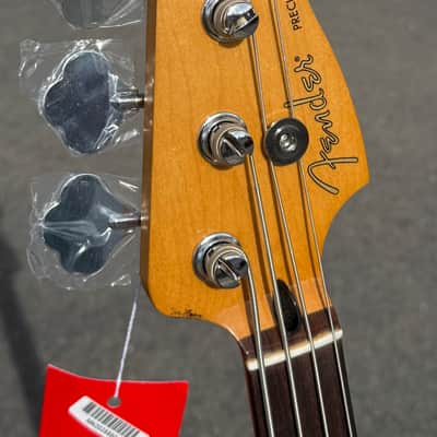 2026 Fender 75th Anniversary Player II Precision Bass Diamond Dust Sparkle New Unplayed 8lbs12oz Auth Dlr #442 image 4