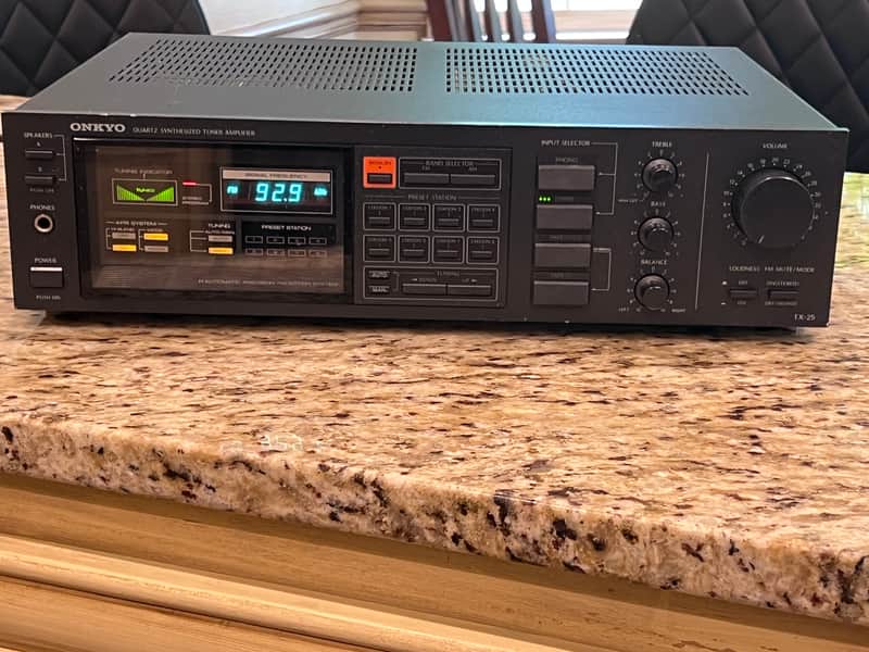 Onkyo TX-25 Quartz Synthesized Tuner Mid 80's - Black image 1