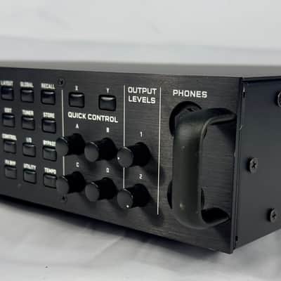 Fractal Audio Axe-FX II XL Rack Multi Effects Processor 2010’s image 3