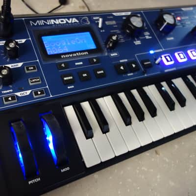 Novation MiniNova 37-Key 18-Voice Synthesizer 2012 - Present - Blue image 2