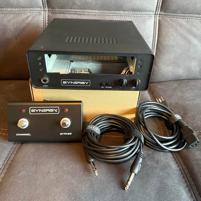 Synergy SYN-1 Rack Mount Preamp with 1 Module Slot - Black image 1