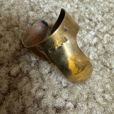 Perfect Touch Finger Pick Brass Medium Wraparound Style image 1
