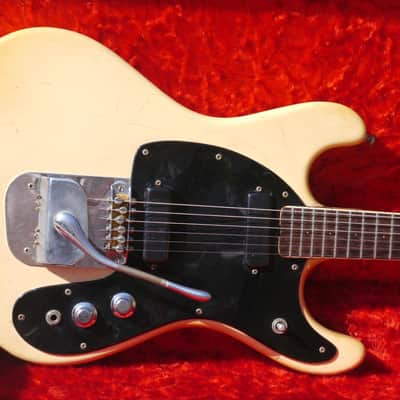 Mosrite Ventures Mk 2 (11) 1964/5 Pearl White image 2