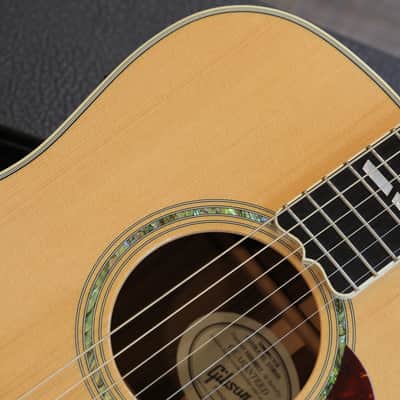Unplayed! 2010 Gibson Songwriter Deluxe Studio Signed by Rascall Flatts Acoustic Guitar Antique Natural + OHSC image 4