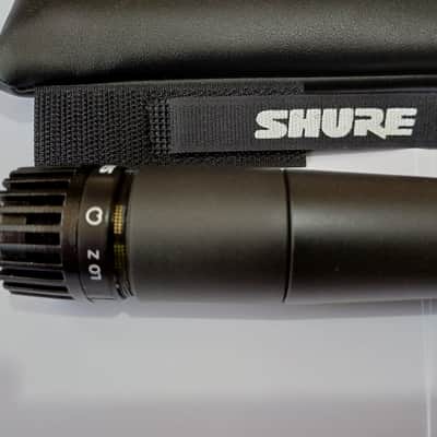 Shure SM57 Cardioid Dynamic Microphone - with zip case and mic clip image 3