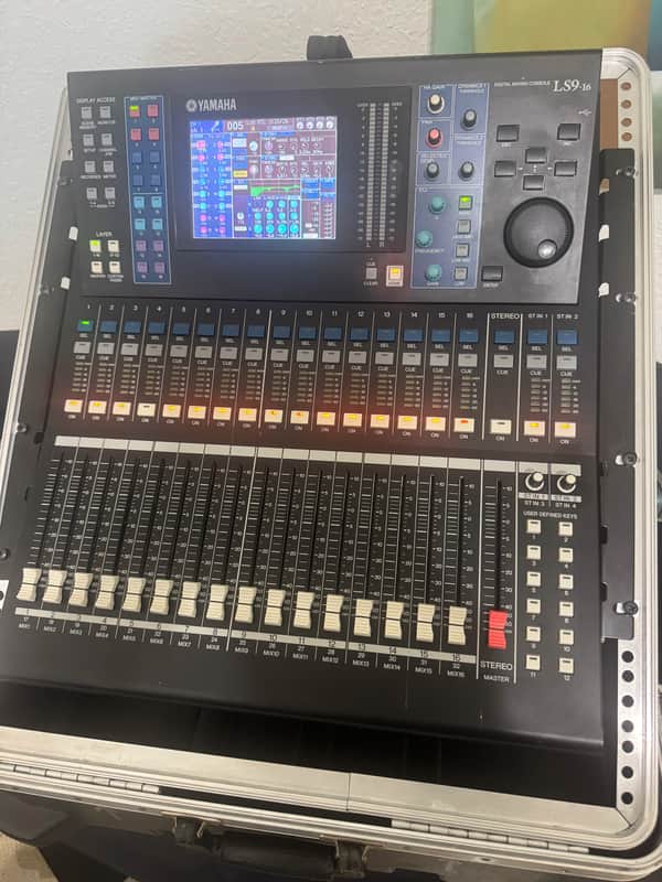 Yamaha LS9-16 | Reverb