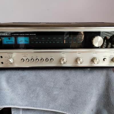 Heavy, quality, vintage Fisher receiver in excellent condition - 1970's image 1