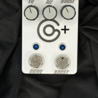 【新品】 JHS The AT+ Andy Timmons Clone Toketone + AT+ (Andy Timmons) JHS pedal clone 2025 - White | Reverb