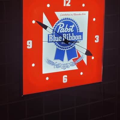 Pabst Blue Ribbon Beer Pam Clock Company Dealer Style Light-Up Clock Killer Cool Man Cave/Garage Item image 4