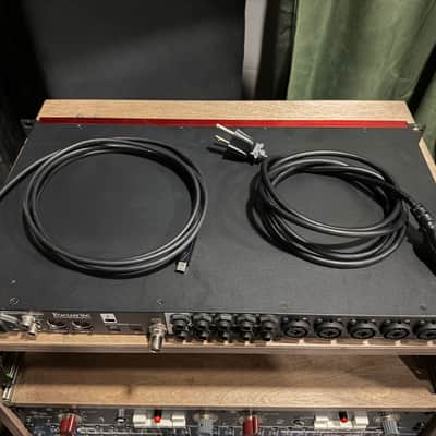 Focusrite Clarett 8Pre Thunderbolt Audio Interface 2010s - Red image 5