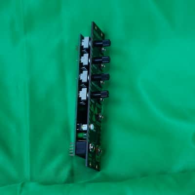 Tesseract Modular Radioactive image 3