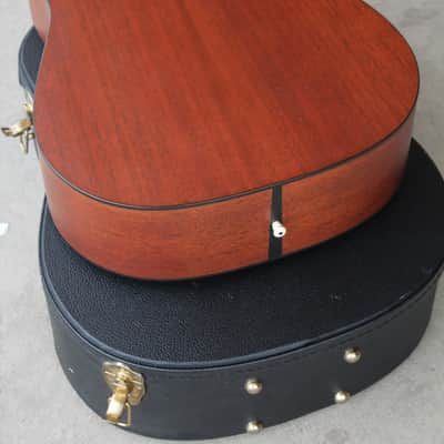 Martin USA DM Mahogany Dreadnought Acoustic Guitar - Spruce Top