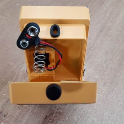 Boss AC-2 Acoustic Simulator (Silver Label) 1997 - 2006 - Yellow image 10